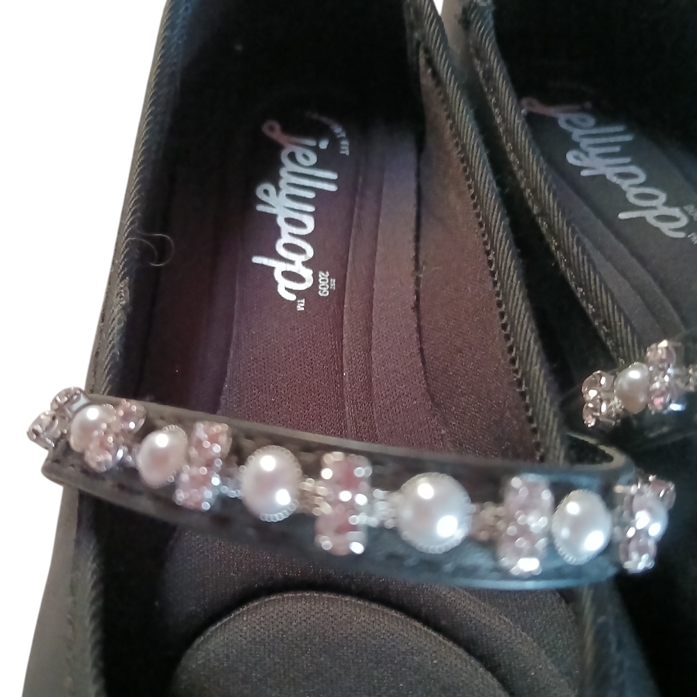 Jellypop Elegant Black Flats  w/Pearl Strap - Picture 4 of 6